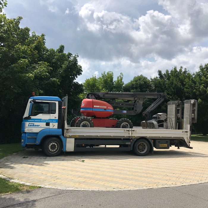 LKW 2-Achser mit Fahrer