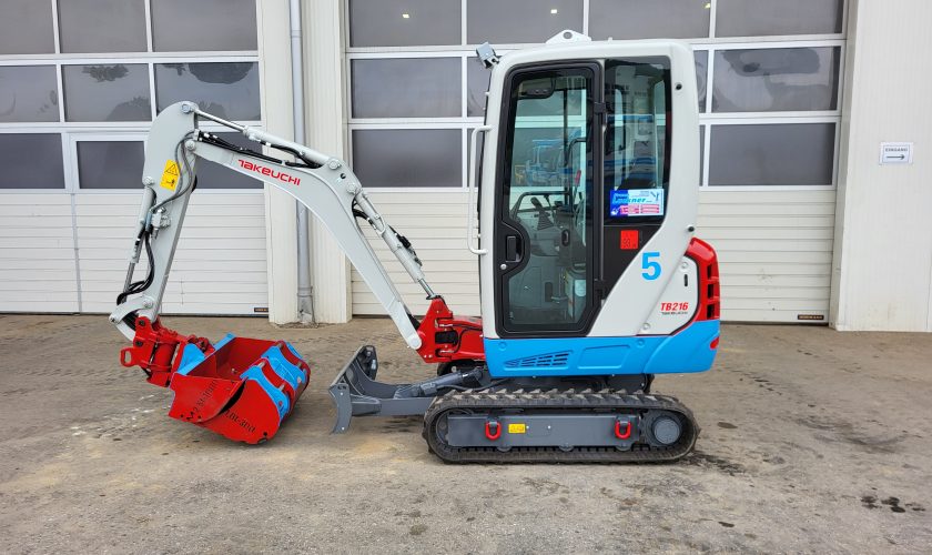 Bagger 1,5 - 2,0 to mit Überrollbügel oder Kabine