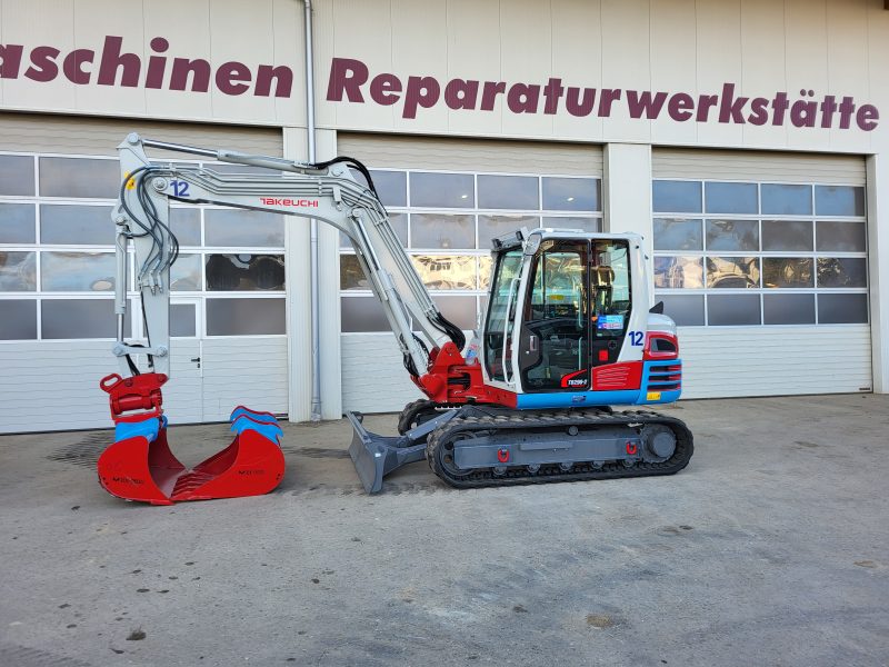 Bagger 8,0 to mit Kabine
